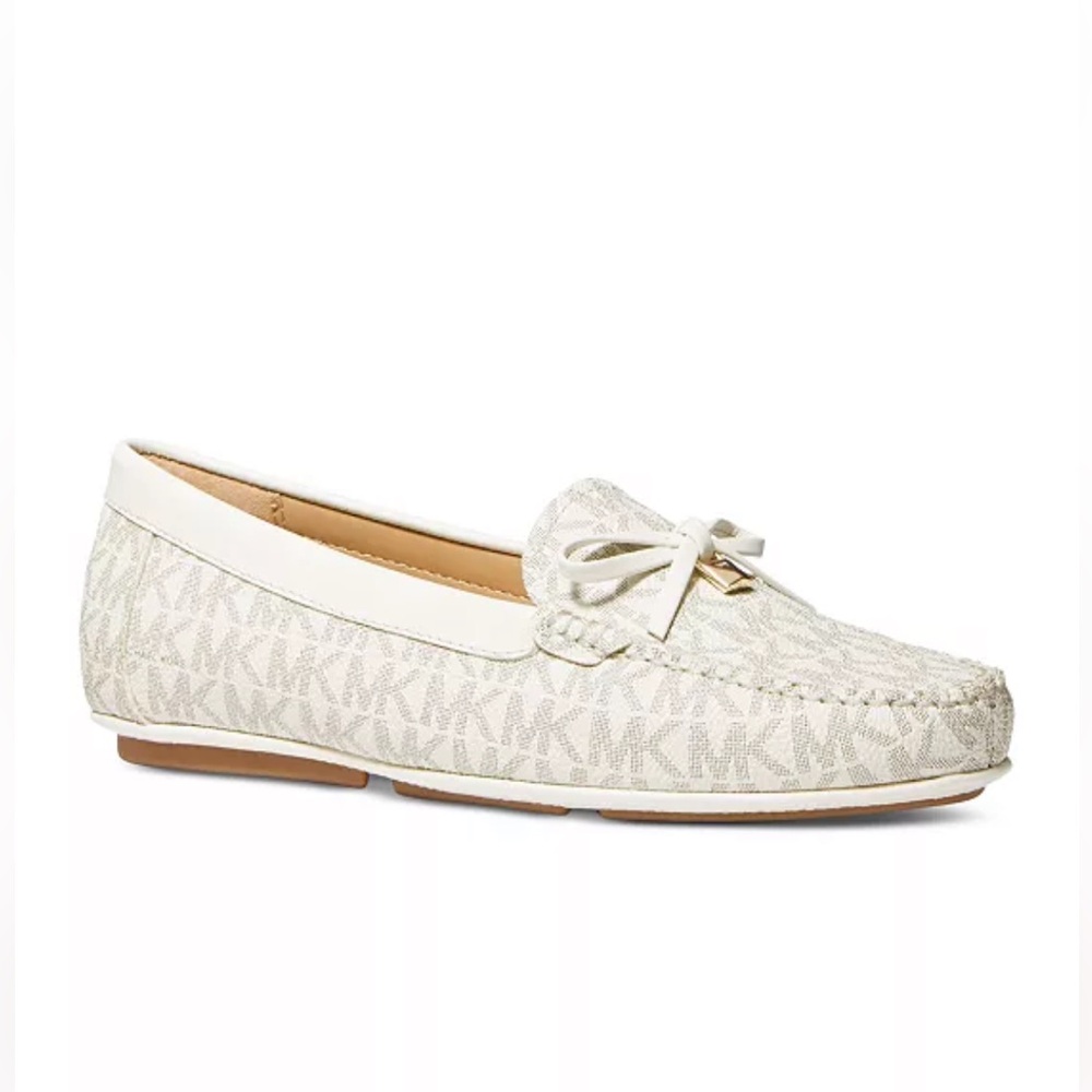 Micheal kors Women's Juliette Moccasin
Flats